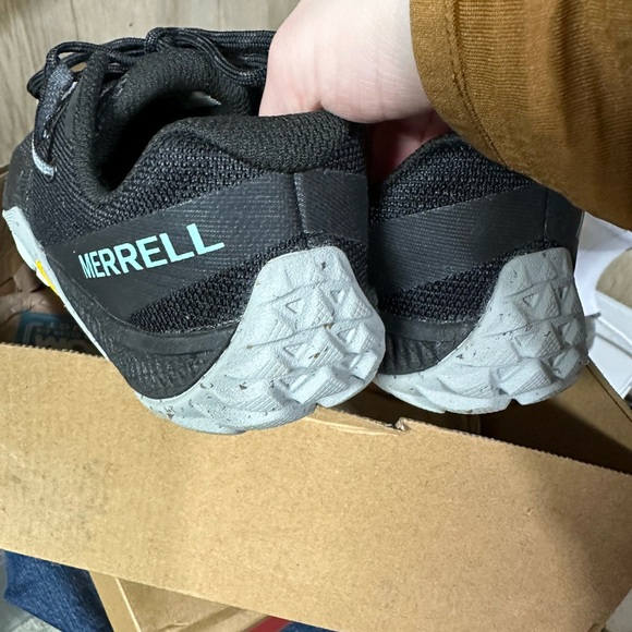 Women’s merrell hiking barefoot - trail glove 6 black with Gray Accents 7.5 - Picture 3 of 7